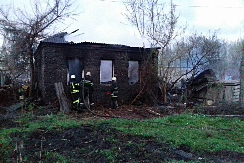 В три часа ночи на Немышле тушили пожар