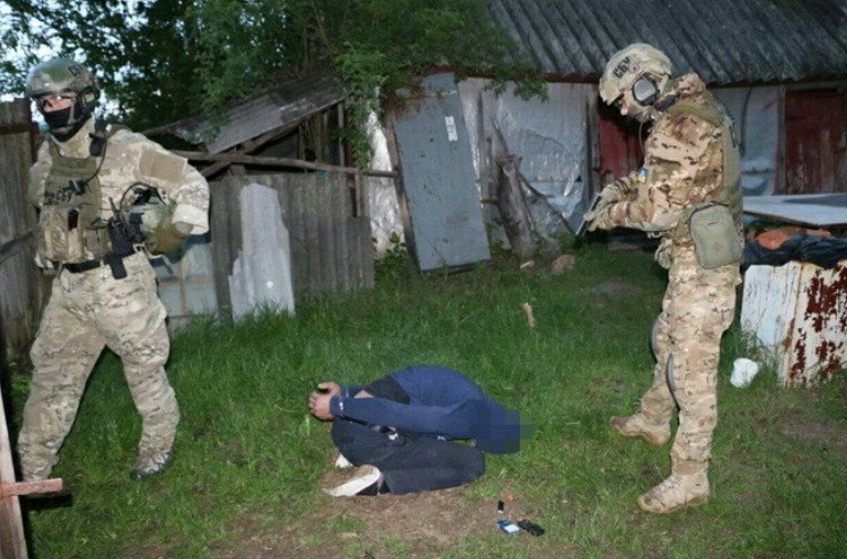 Жители Харьковщины пытались похитить россиянина для передачи спецслужбам РФ