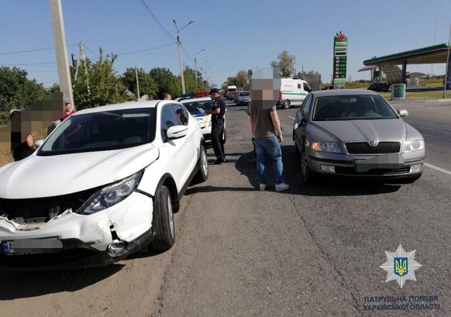 На Сердюка Nissan столкнулся со Skoda (фото)