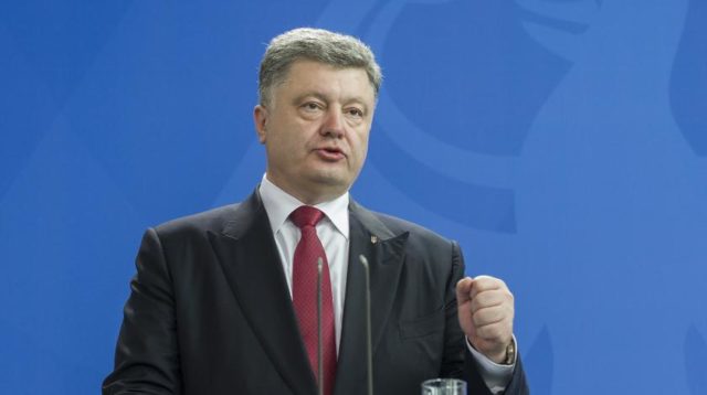 «Крым не станет российским»: Порошенко отреагировал на визит Путина