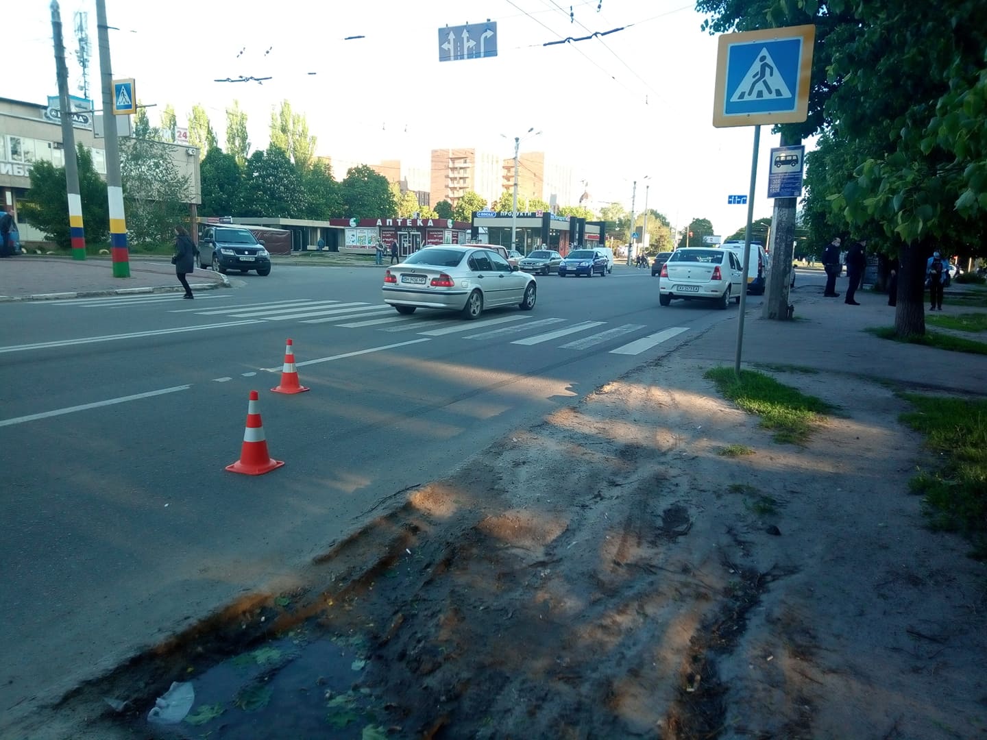 В Харькове на пешеходном переходе сбили ребенка (фото, видео)