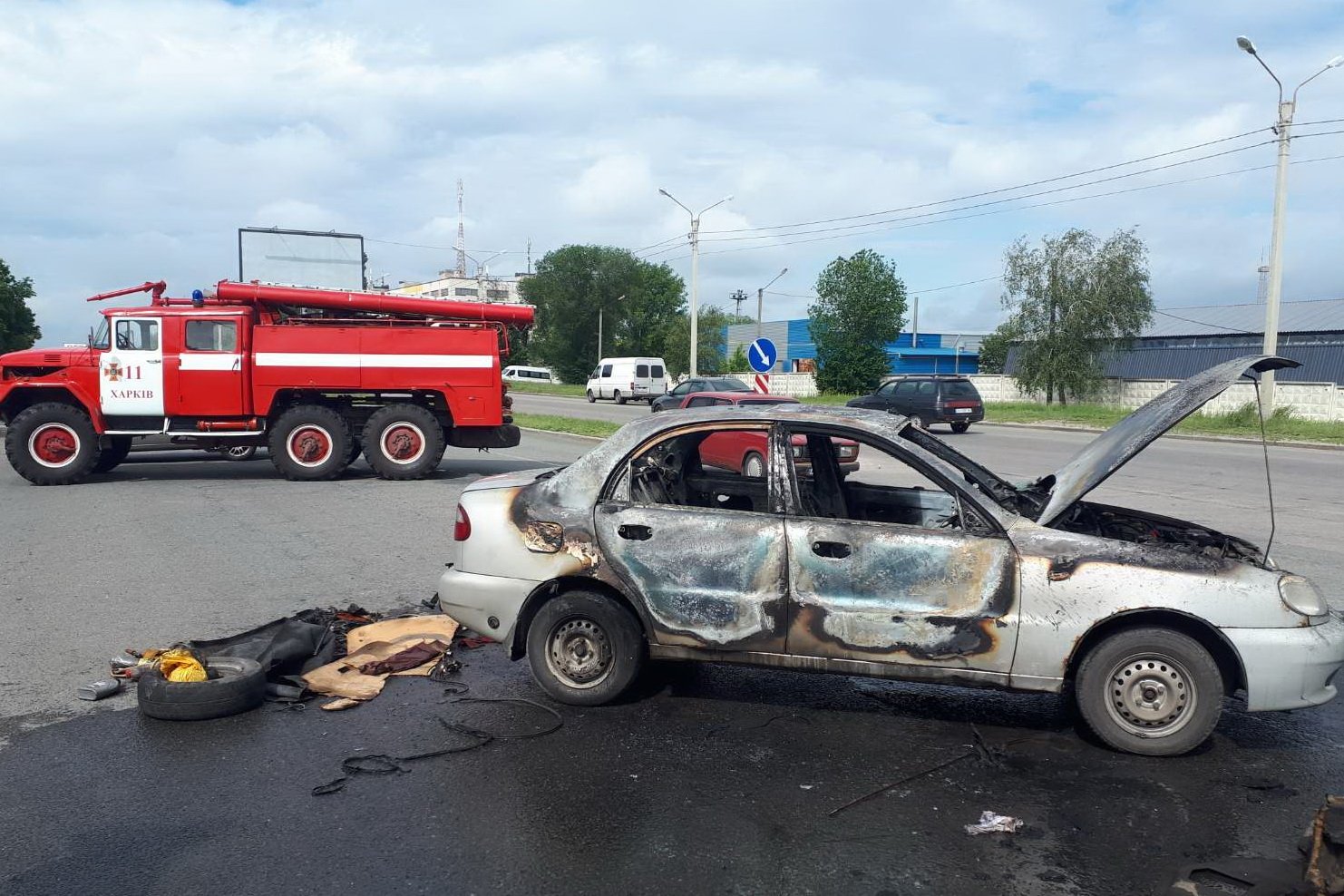 В Слободском районе спасатели ликвидировали пожар в автомобиле (фото)