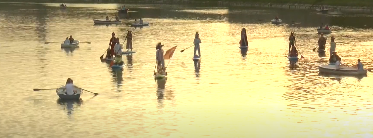 У сквері «Стрілка» відбувся етноперформанс на воді (відео)