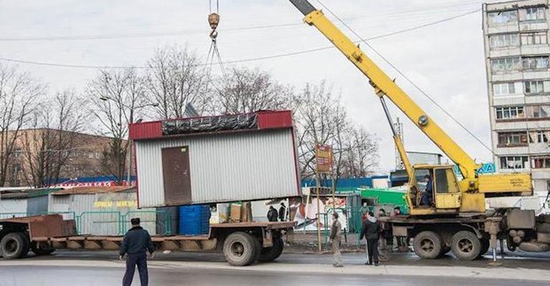 В Харькове демонтировали более тысячи незаконных МАФов, гаражей и киосков