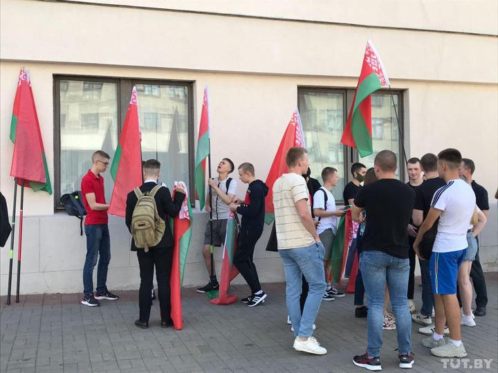 Белорусский «Антимайдан»: в центре Минска собрали митинг в поддержку Лукашенко (фото, видео)