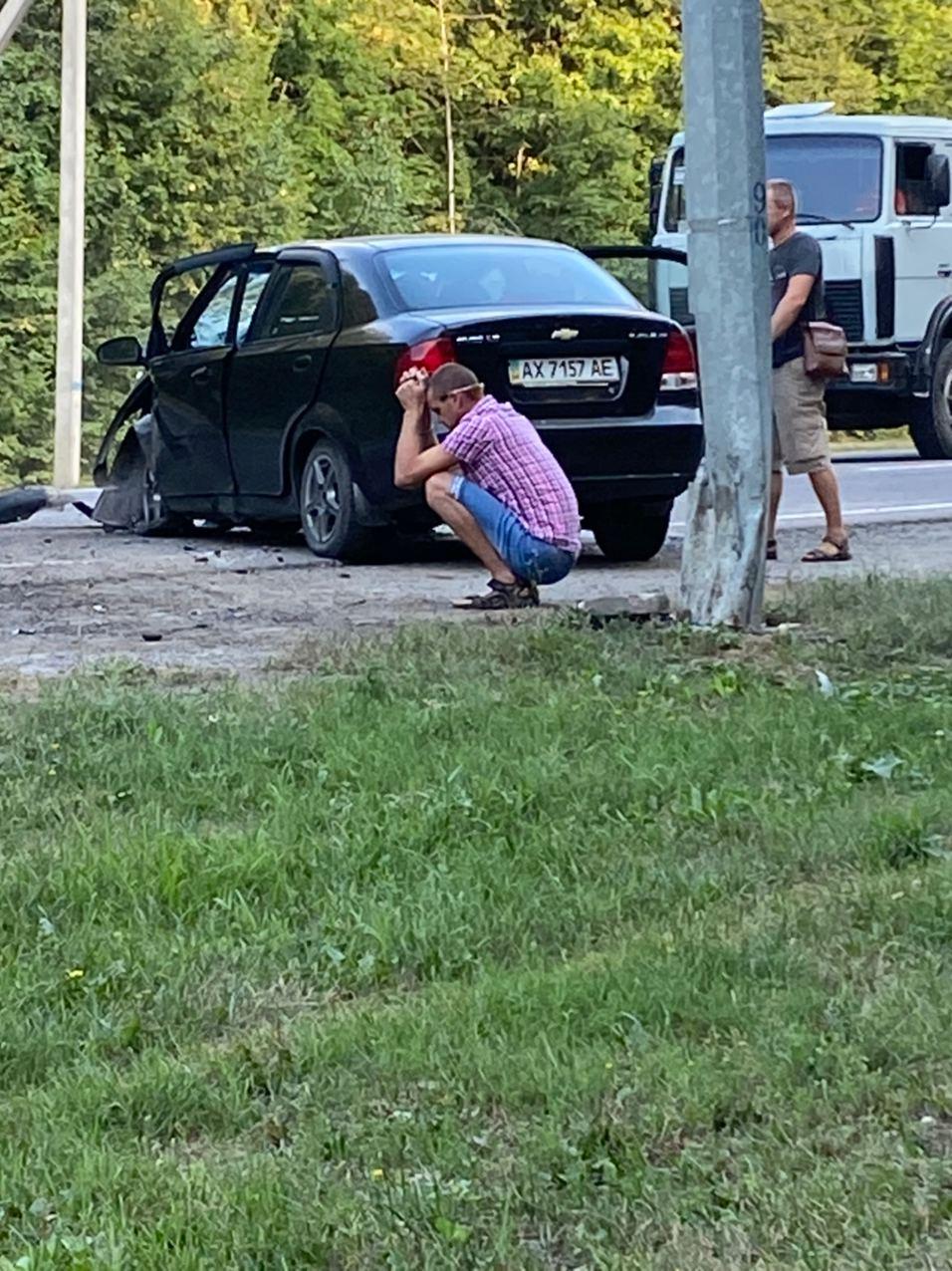 Авария с пострадавшими на Белгородском шоссе: на месте работают медики (фото)