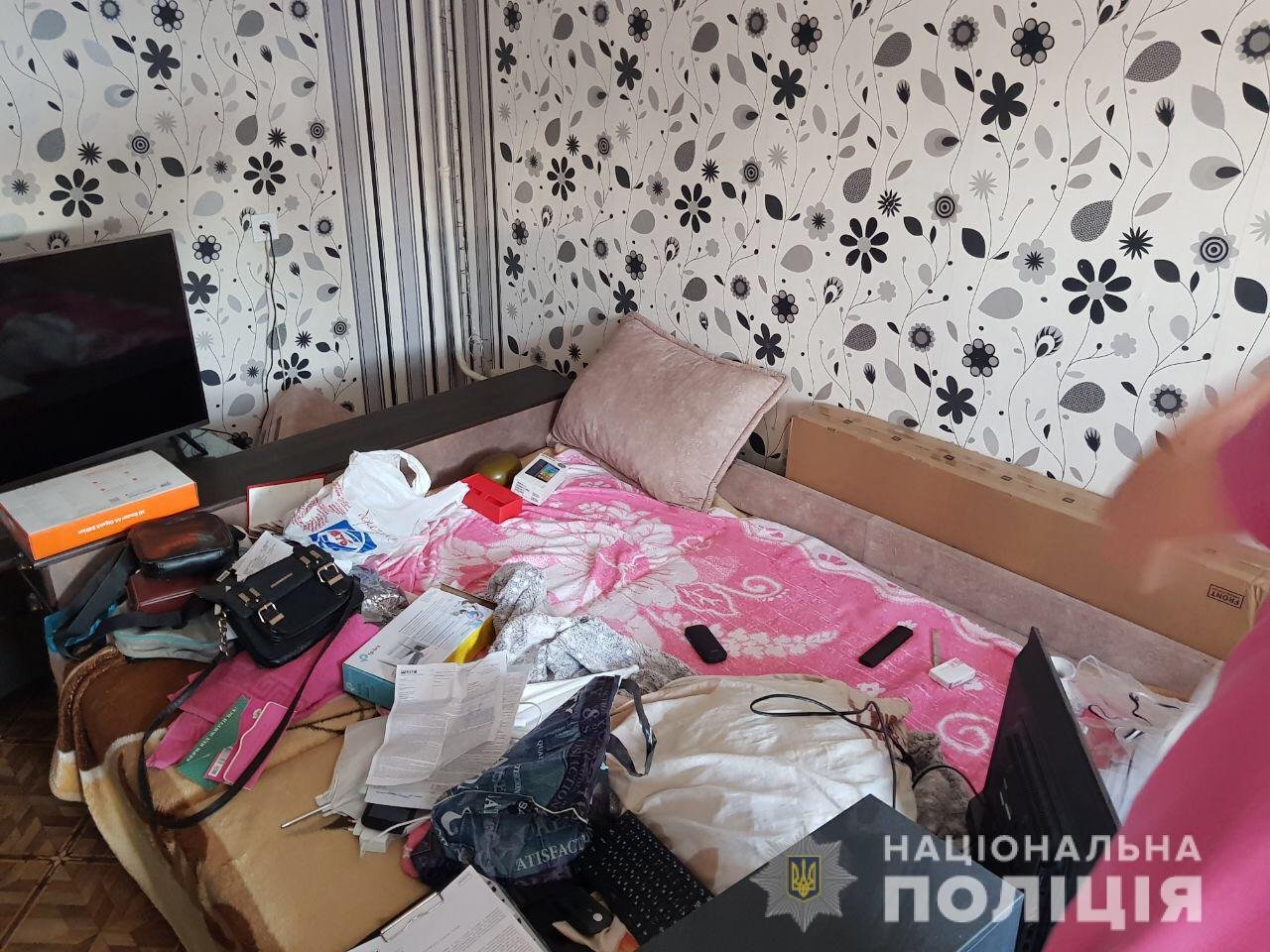 Юных украинок продавали в секс-рабство: копы шокировали подробностями, фото 18+