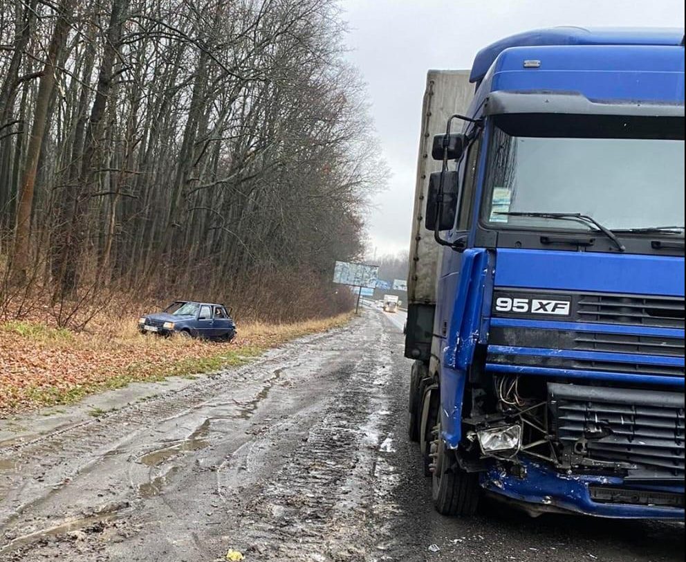 В Харькове на Окружной произошло смертельное ДТП (фото)