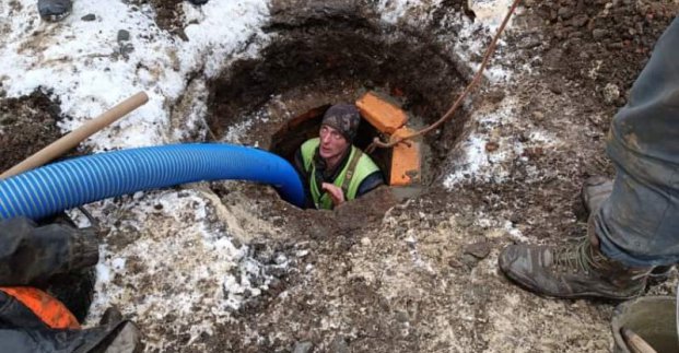 В Харькове коммунальщики восстанавливают водоснабжение