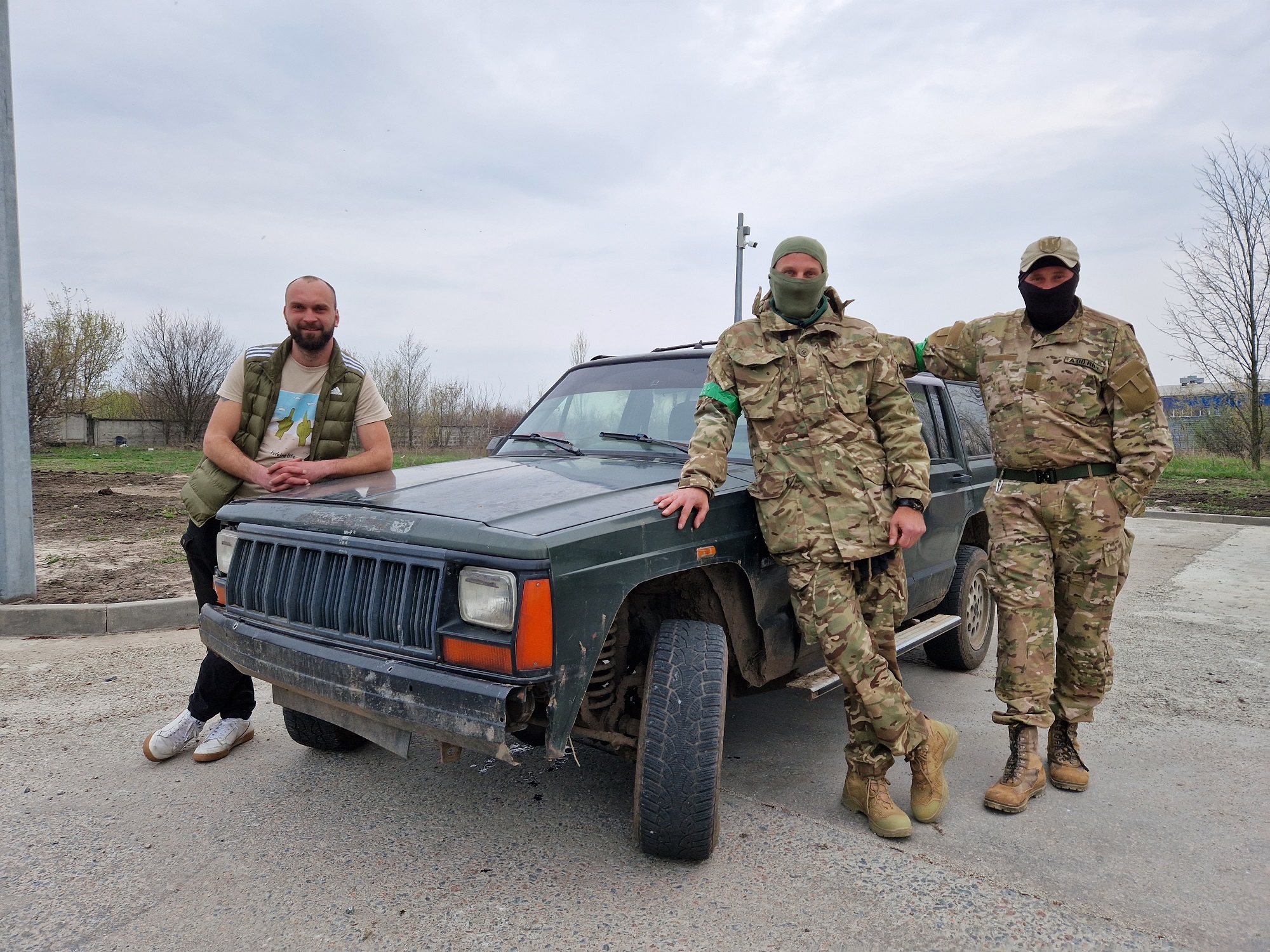 Харьковские «перекупы» снабжают машинами украинскую армию | Украинская армия  нуждается в транспорте - большое количество волонтеров ежедневно ищут  автомобили для военных