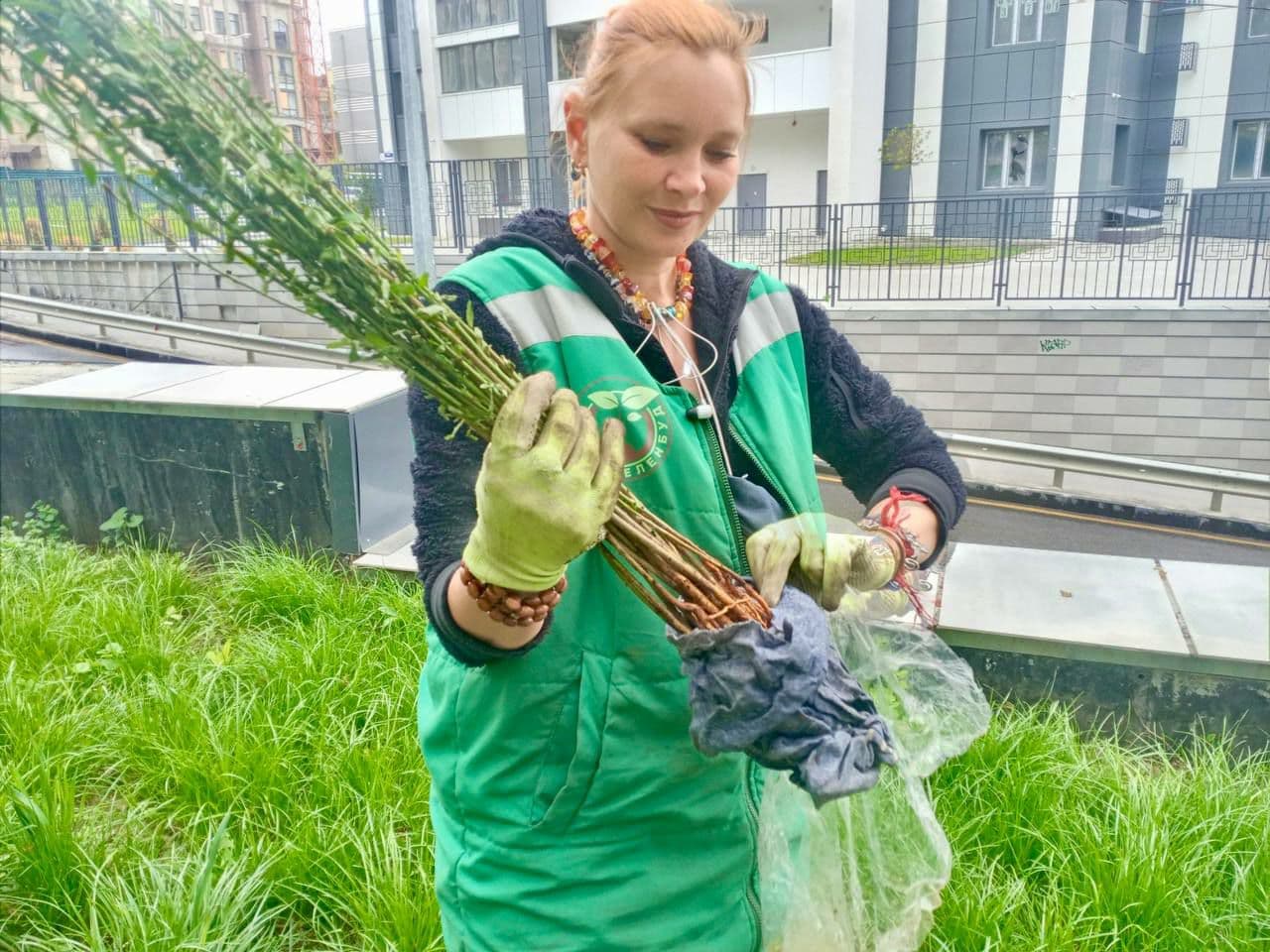 У пенсионерки Надежды, которая прислала для Харькова саженцы деревьев, появились последователи