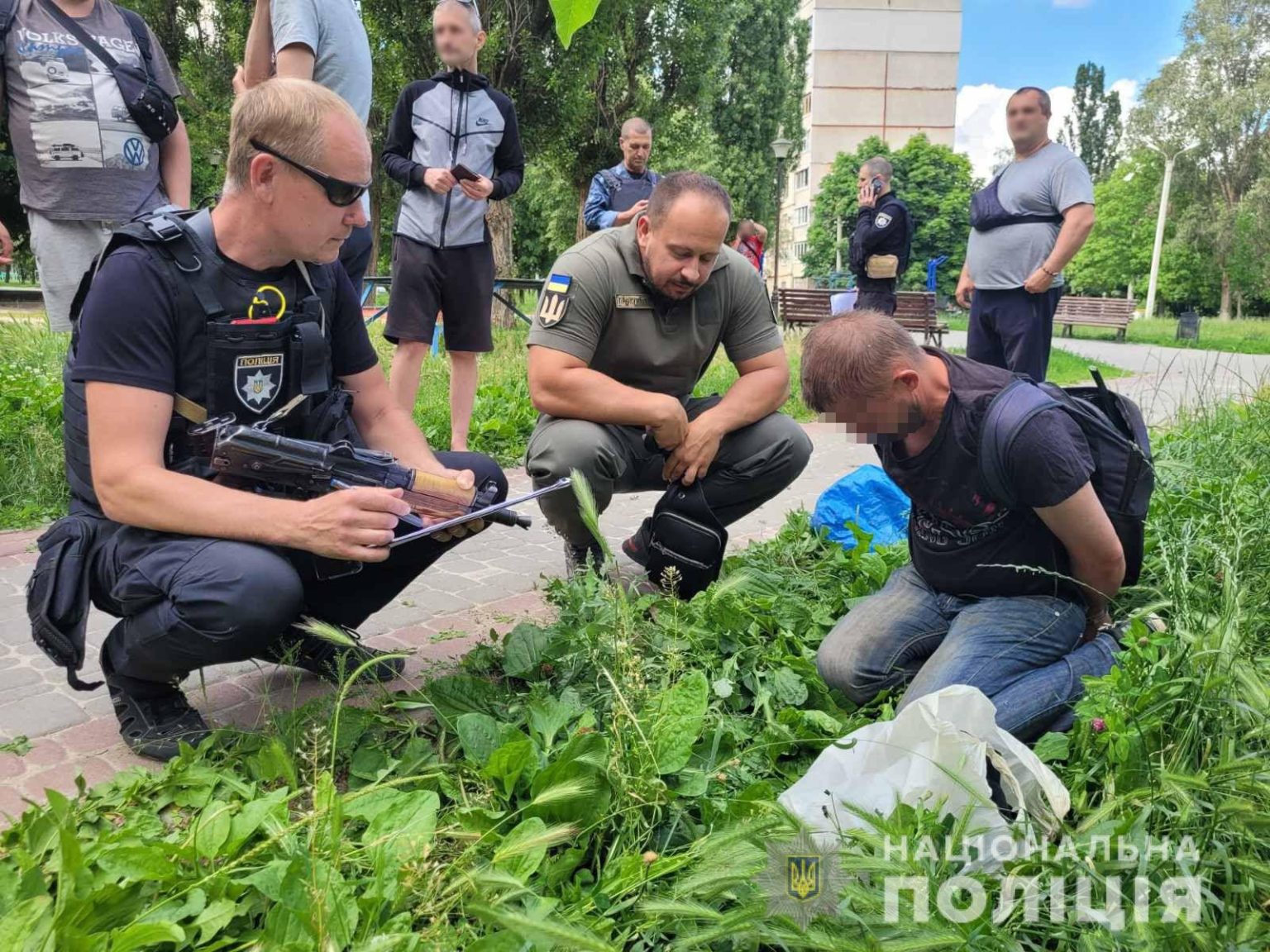 На Алексеевке поймали вора, срезавшего телекоммуникационный кабель (фото)