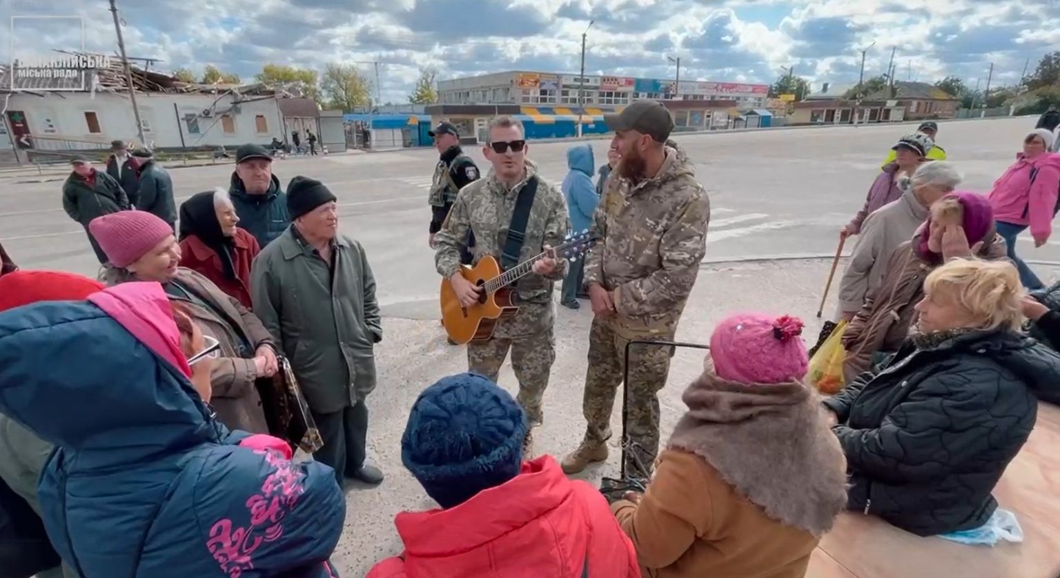 Коля Сєрга, Yarmak та Павло Вишебаба виступили перед балаклійцями (відео)