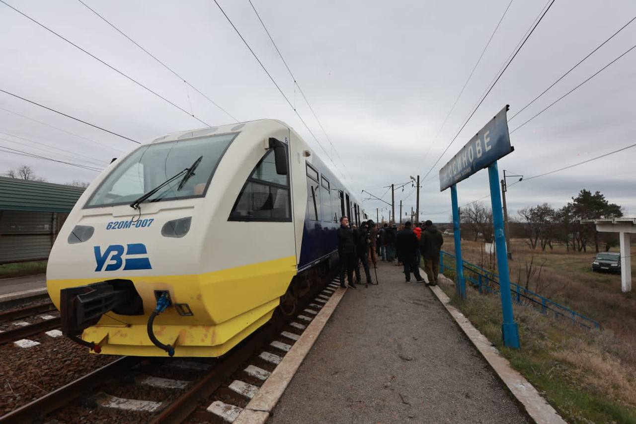 Електричка + безкоштовний автобус: відновлюється сполучення з Куп’янськом