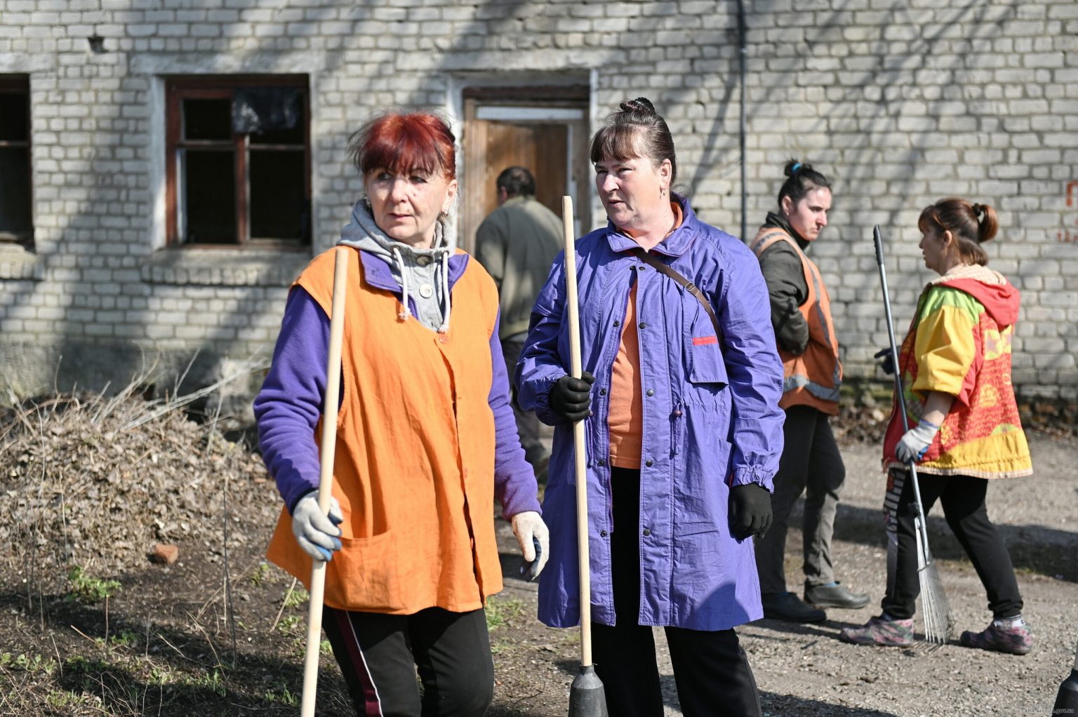 Безробітні харків’яни можуть допомогти у відновленні: платять до 12 тис. грн