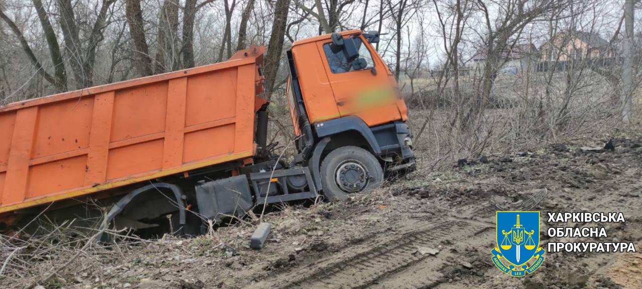 На Харківщині 56-річний водій вантажівки підірвався на протитанковій міні