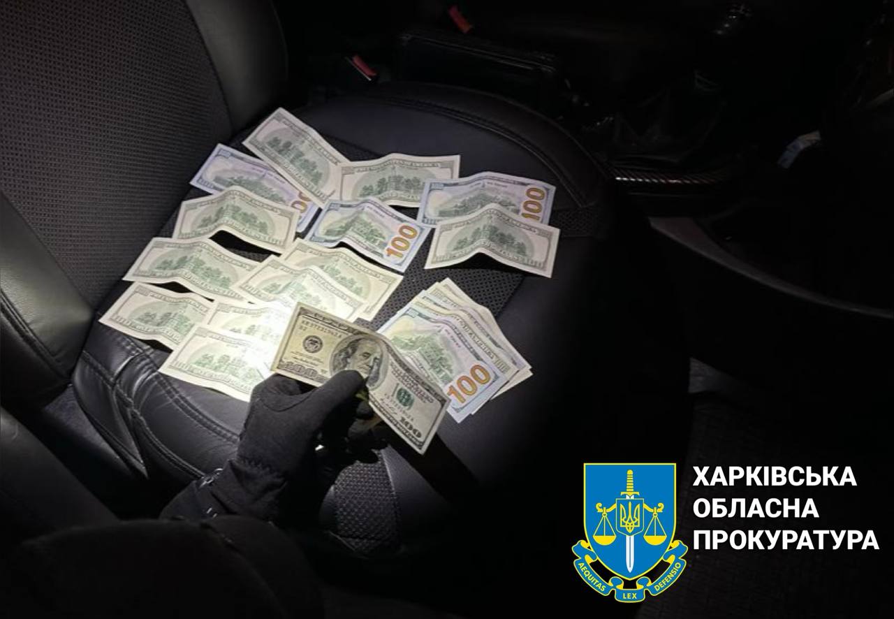 На хабарі у Харкові «погорів» чиновник райадміністрації: подробиці