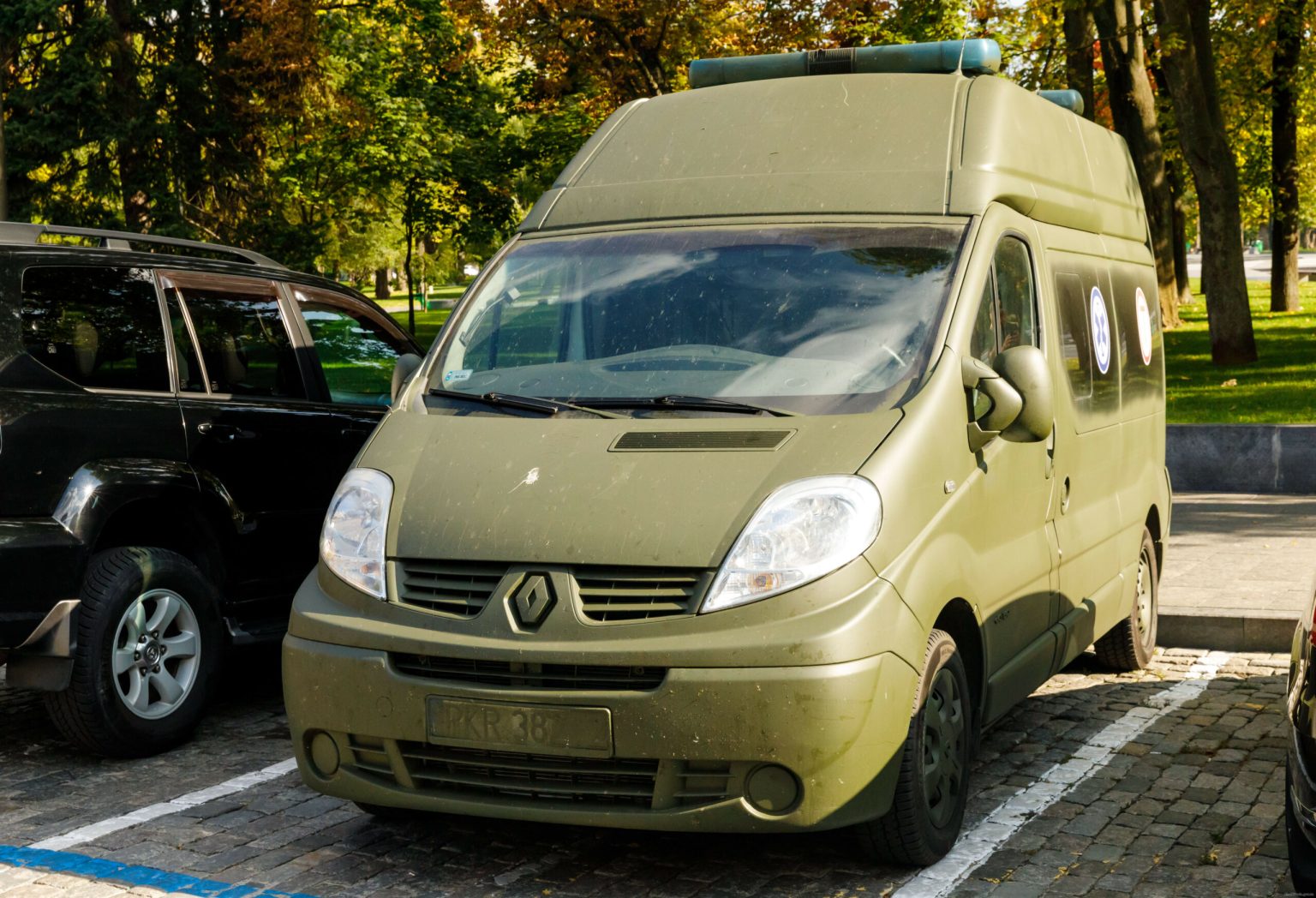 Авто экстренной помощи передали в Харькове защитникам из 3-й ОШБр (фото)