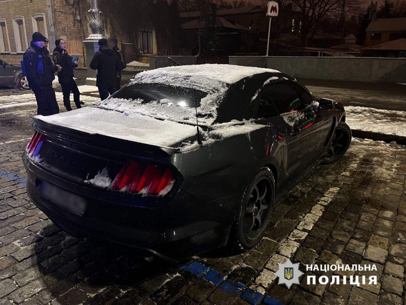 Дрифтовал в центре Харькова: у юного водителя забрали машину
