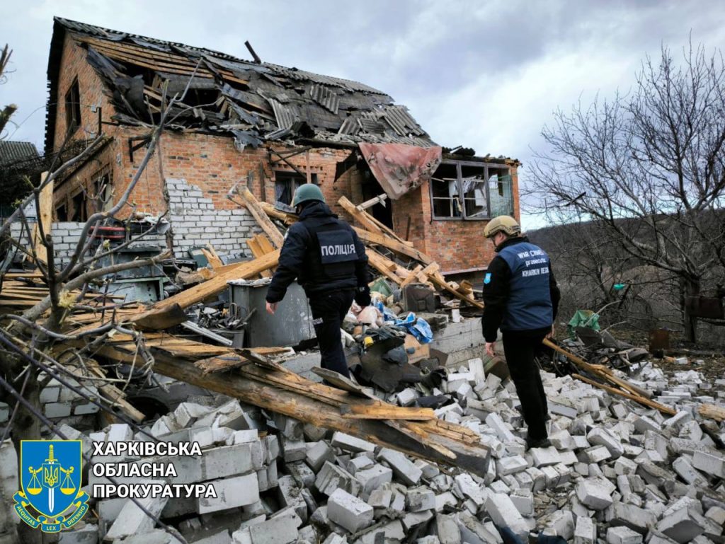 Двое мужчин ранены из-за обстрелов Купянщины в Харьковской области (видео)