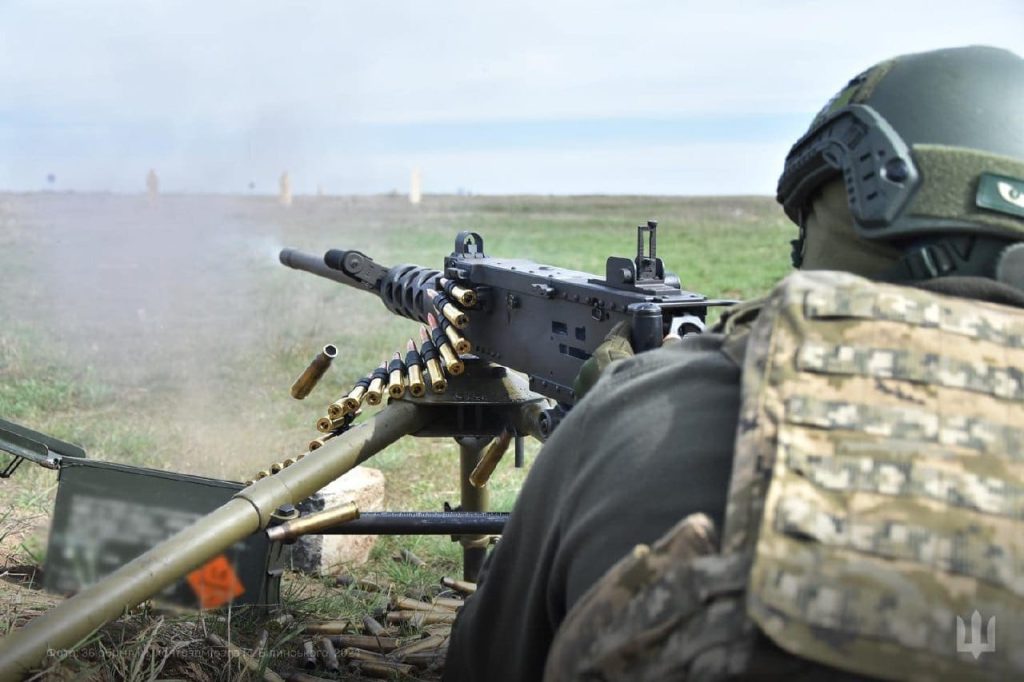 Ворог бомбардує КАБами північ Харківщини – зведення Генштабу на 13:00