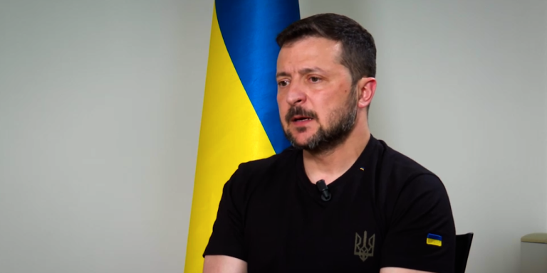 Зеленский объяснил, почему провалилась операция Путина «захватить Харьков»