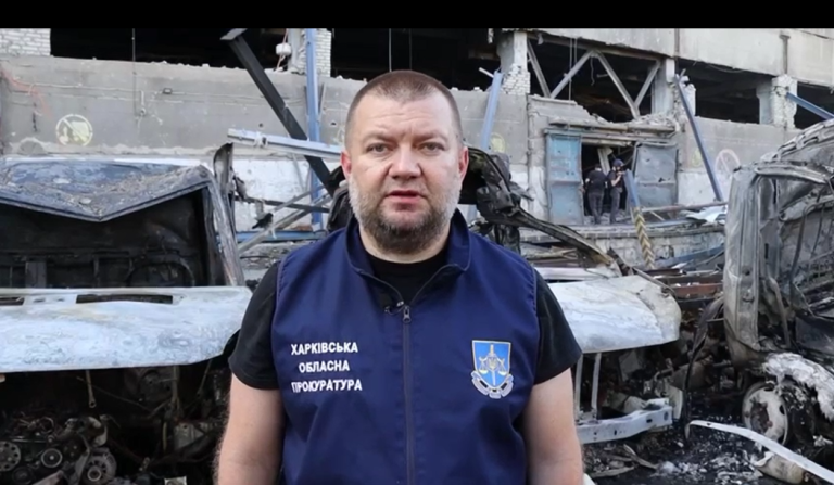 Поряд із Новою поштою у Харкові влучив КАБ: уже дев’ять постраждалих (відео)