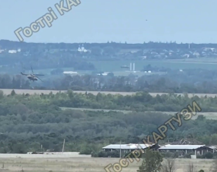 Росіяни атакують з повітря групами гелікоптерів на Харківщині (відео)