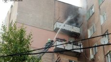 45-летняя женщина погибла в пожаре в Харькове, 25 соседей эвакуировали (фото)