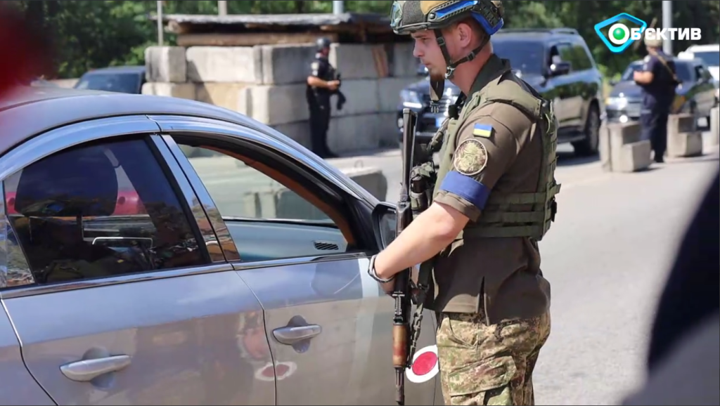 Що шукають на блокпостах на в’їздах у Харків та який називають найпроблемнішим