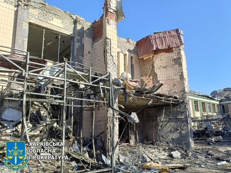 На Харьковщине погиб 48-летний мужична: тело достали из-под завалов (фото)
