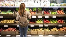 Скільки коштують кабачки, огірки, помідори і фрукти в Харкові: дані мерії
