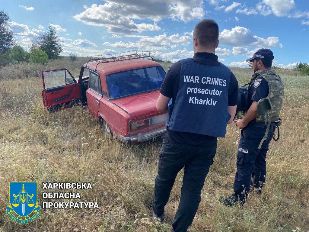 Смертельний підрив на Харківщині: чоловік доповз до автівки (фото)