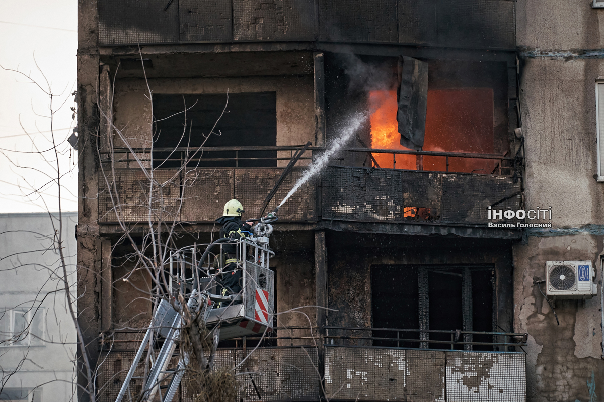 Головні новини 31 серпня: траур, удар по Черкаській Лозовій та Харкову, вибух