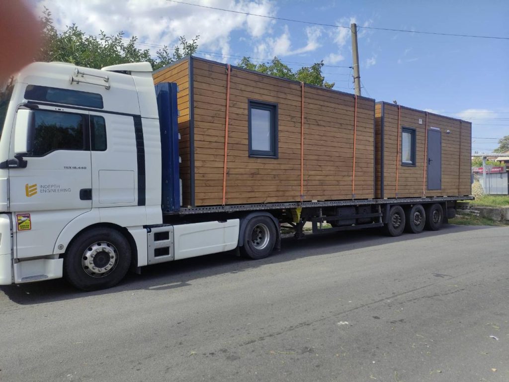 Модульний будинок замість зруйнованого приватного встановили в Харкові (фото)