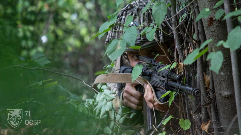 ЗСУ: в районі Глибокого ворог поповнює втрати, у Вовчанську – активно штурмує