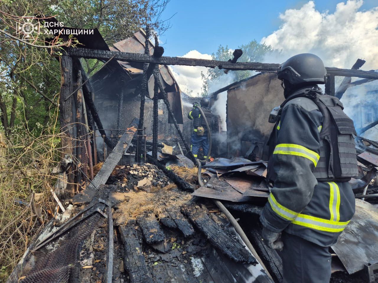 Росіяни обстріляли рятувальників ДСНС, коли ті гасили пожежу на Харківщині