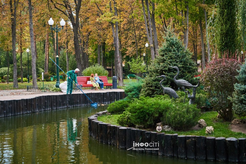 Без дощу, але з вітром. Якою буде погода 1 жовтня у Харкові та області