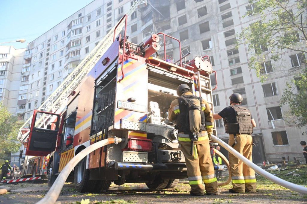 Пострадавших в Харькове уже 35: фото с места «прилета»