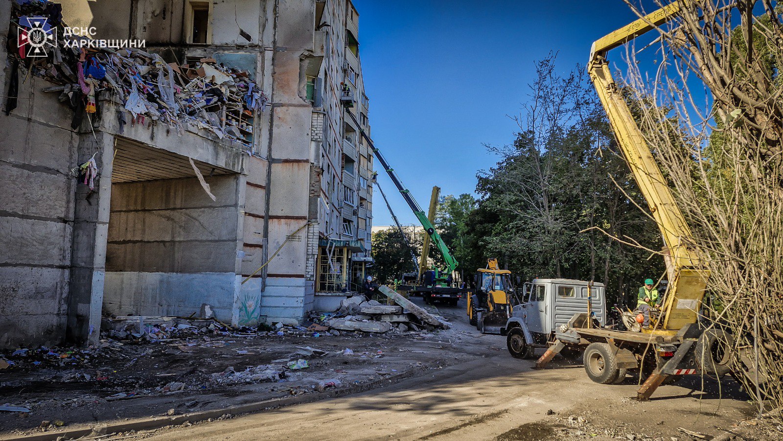 розбір завалів 9-поверхівки на Метробудівників 25 вересня 2024 4