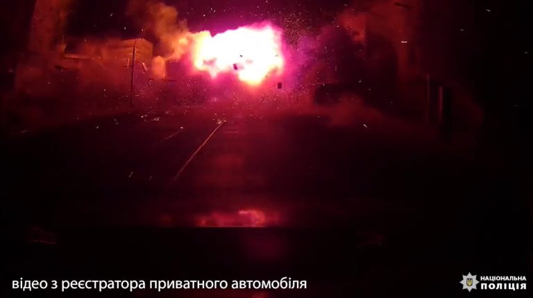 Приліт по Харкову: відео з реєстратора опублікувала поліція