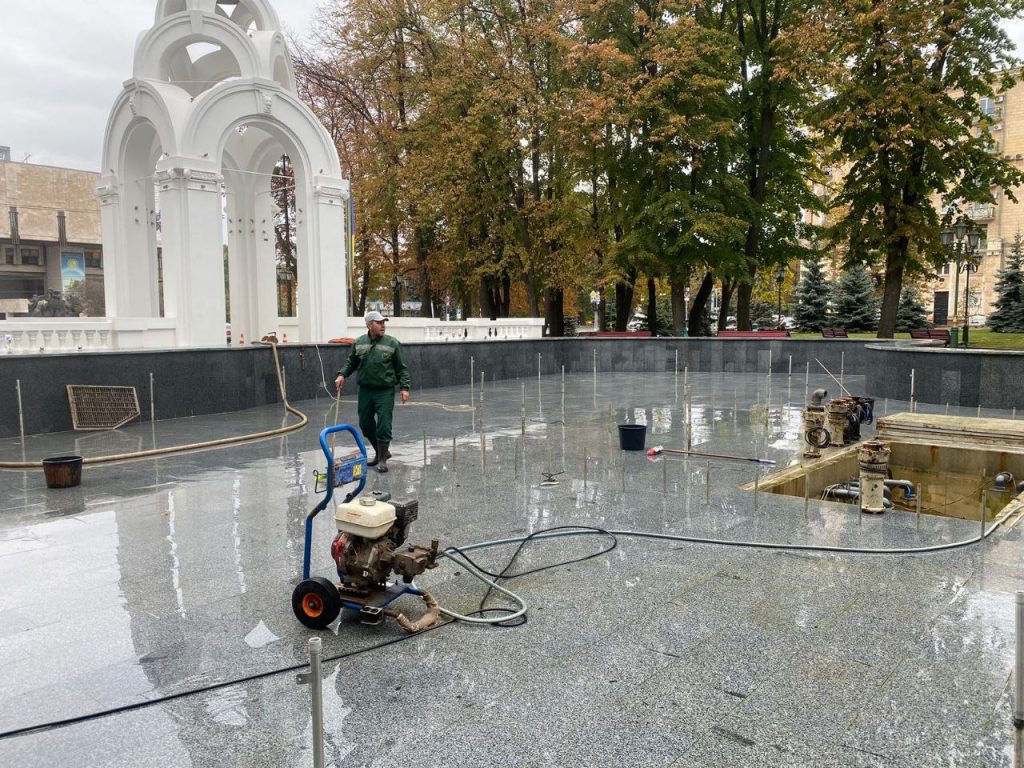 У Харкові почали відключати фонтани – мерія (фото)