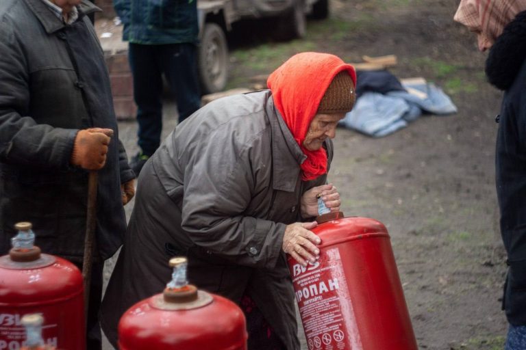 Баллоны с газом получили жители Харьковщины