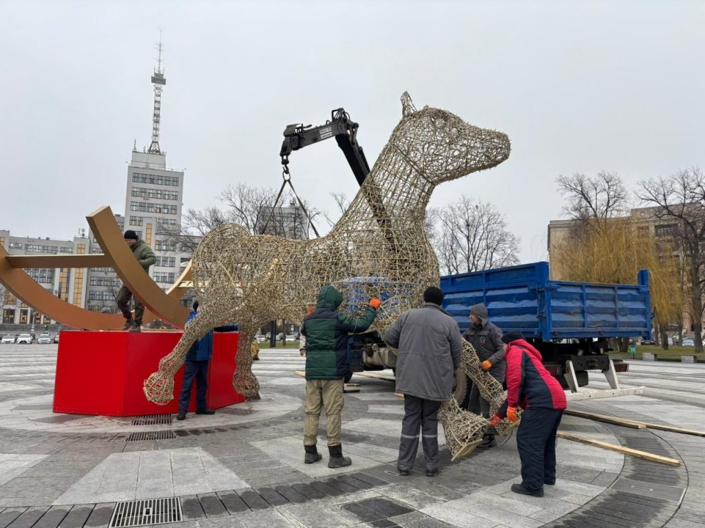 декорации убирают в Харькове