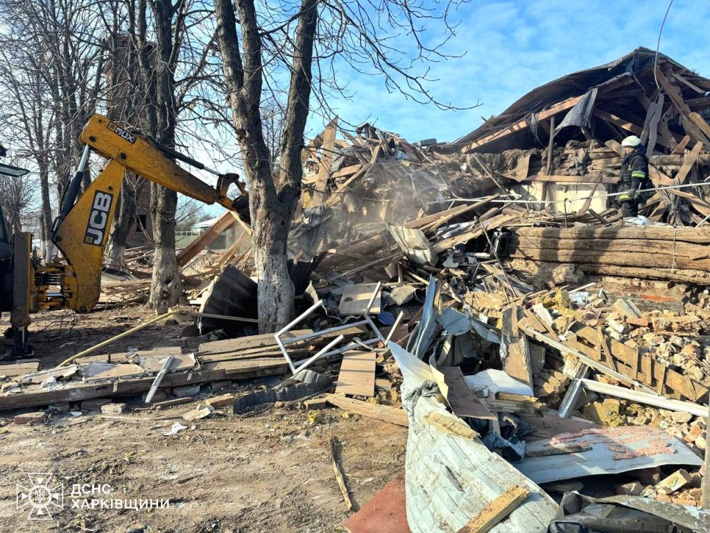 удар по Золочеву