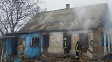 Необережно покурив: у Лозівському районі в пожежі загинув чоловік (фото)