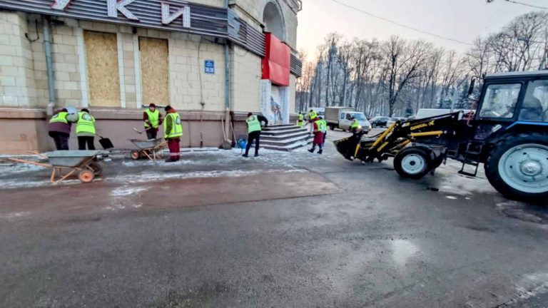 «Прилеты» в центре и Киевском районе Харькова – фото при свете дня