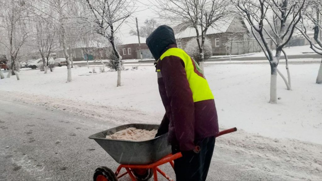 Уборка снега в Харькове