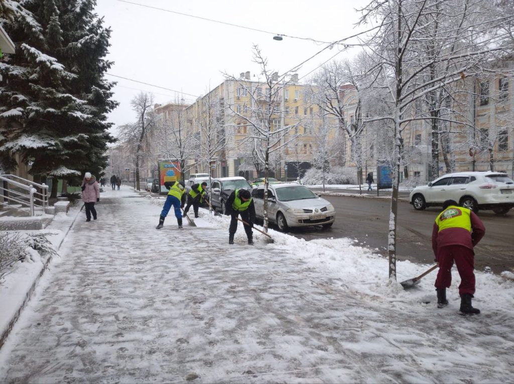 Уборка снега в Харькове