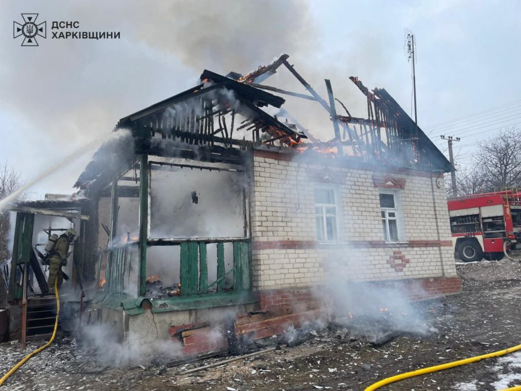 В Мерефе утром горел дом: погибла женщина (фото)